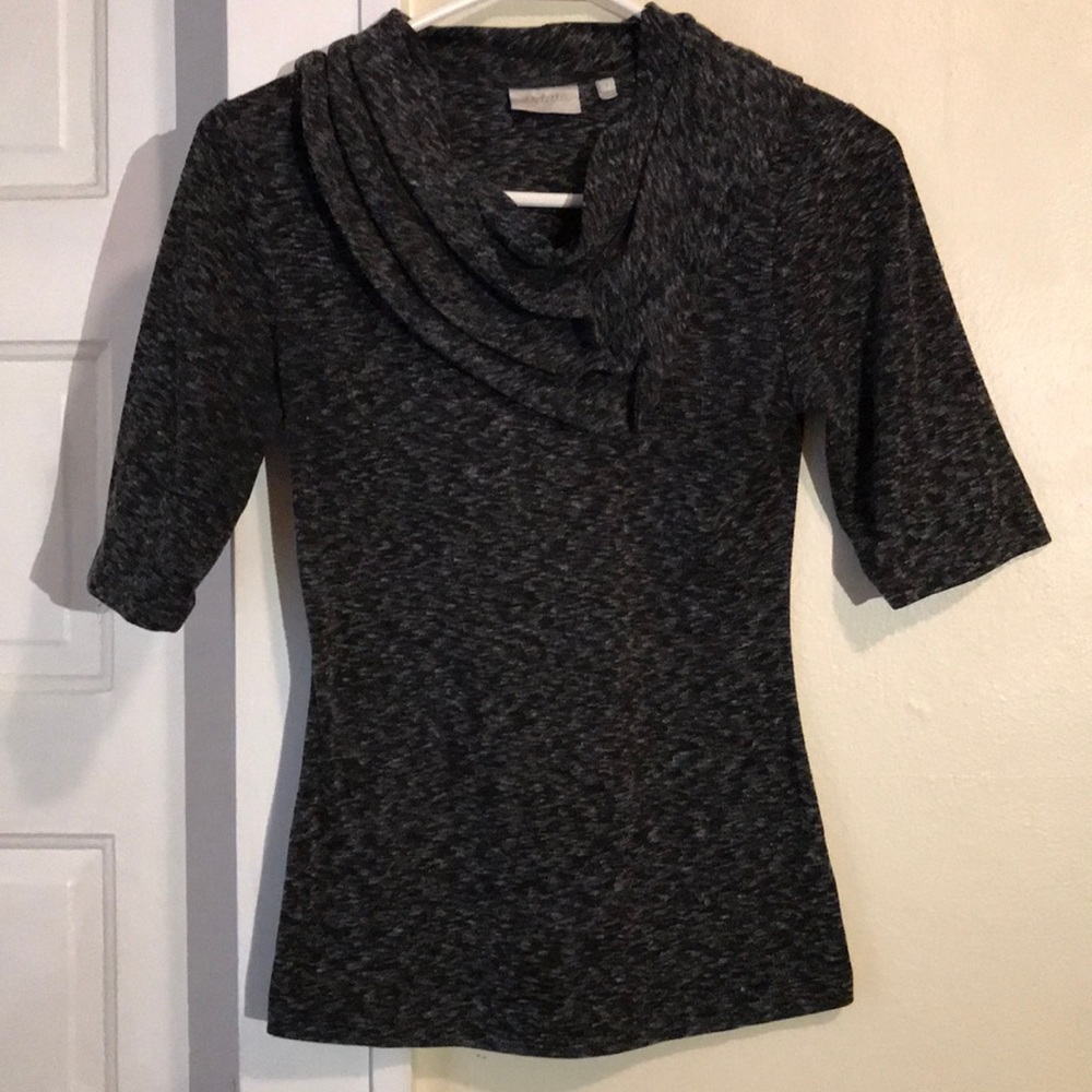 Deletta - Anthropologie - Grey Ruffled Top